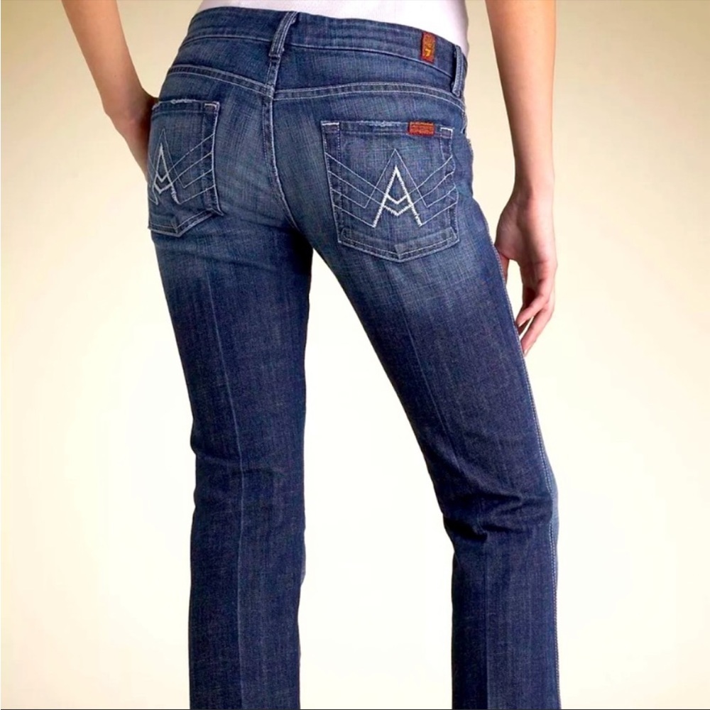 Vintage Y2K “A pocket” Sevens! On trend, great condition!